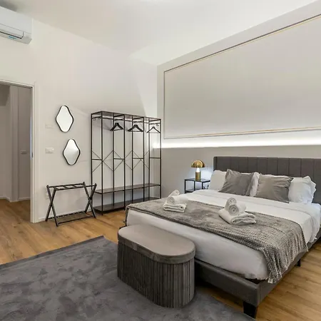 Tiffany - Netflix Per 8pp Con Garage Box