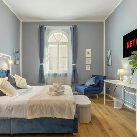 Tiffany - Netflix Per 8pp Con Garage Box טריאסטה